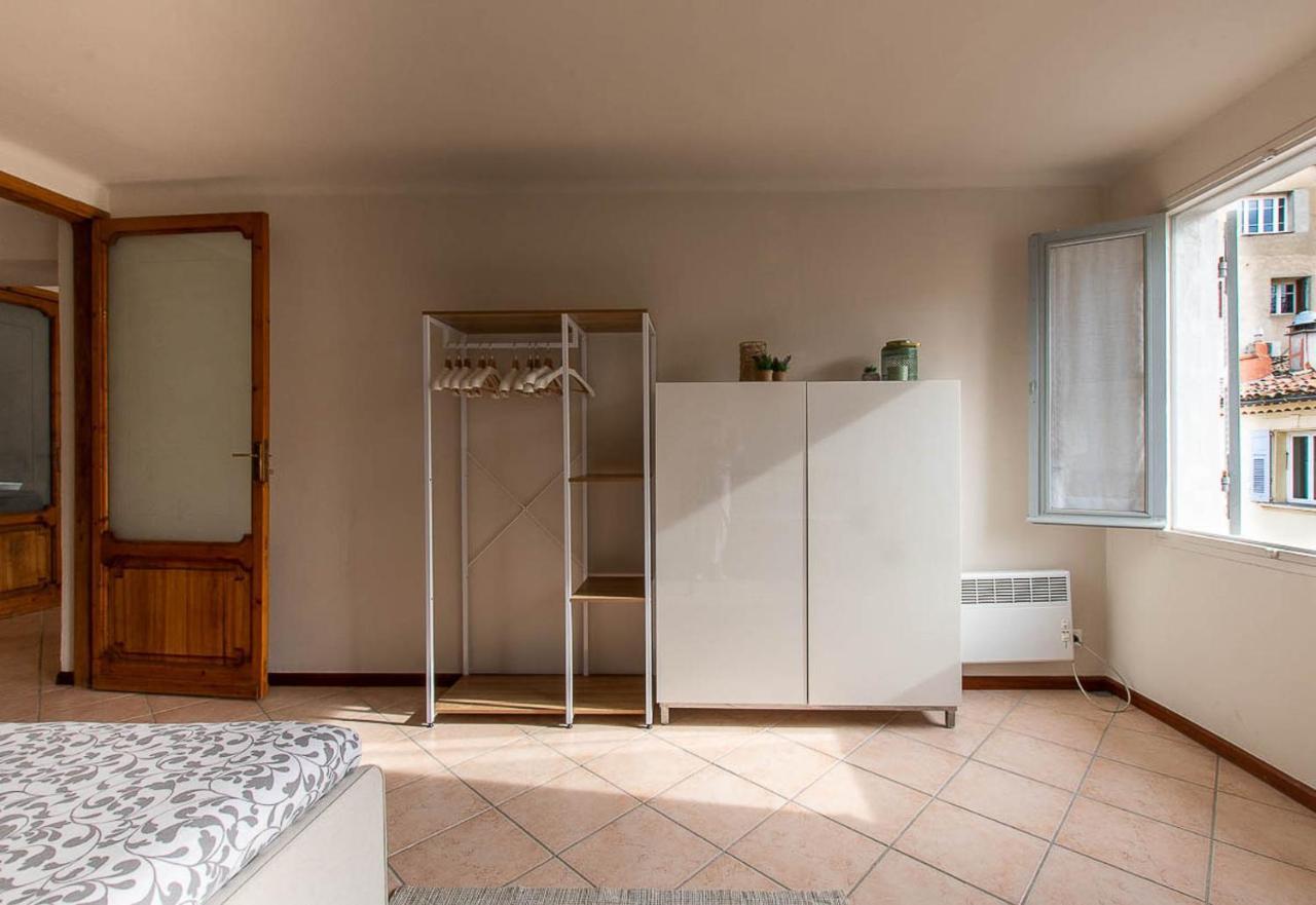 Superbe Appartement Dans Le Coeur De La Ville อองทีบส์ ภายนอก รูปภาพ