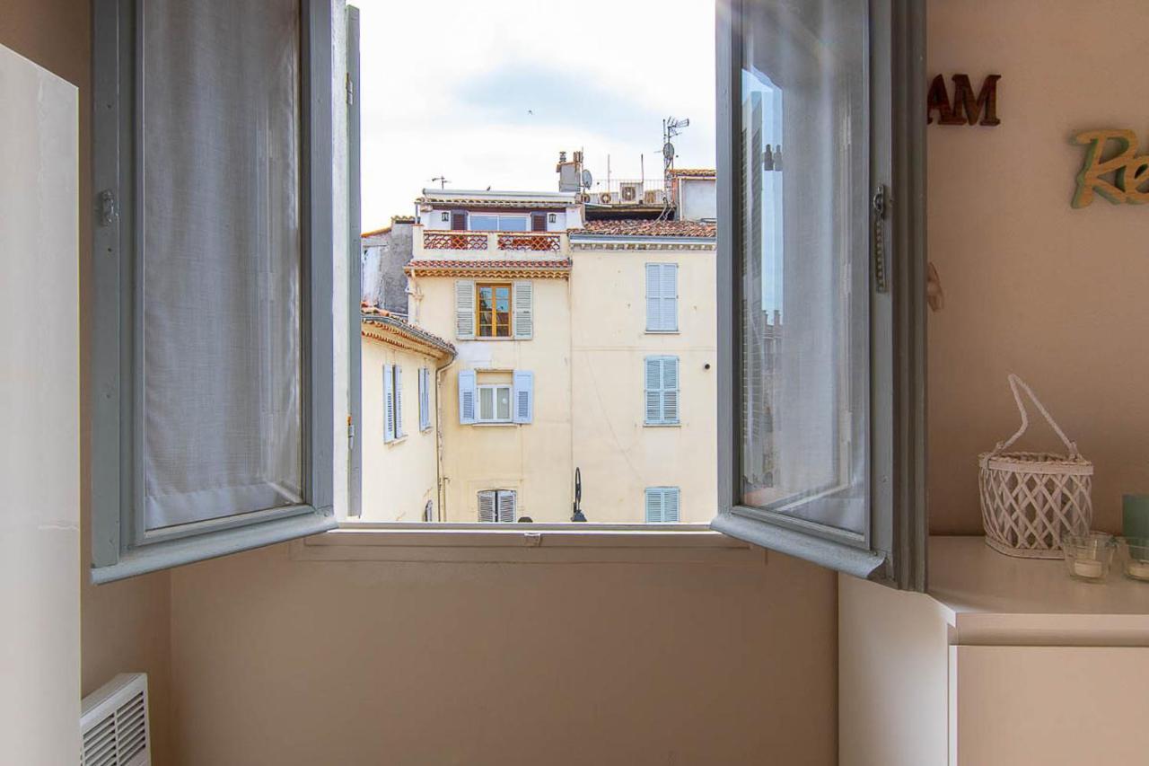Superbe Appartement Dans Le Coeur De La Ville อองทีบส์ ภายนอก รูปภาพ